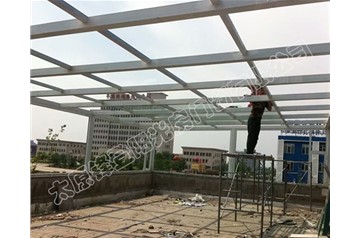 什么原因會(huì)導(dǎo)致太原陽光房漏水呢？