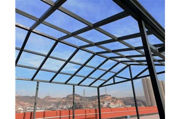 太原鋒登公司講解，陽(yáng)光房在炎炎夏季應(yīng)該如何做好隔熱措施?